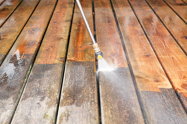Best Parking Lot and Garage Cleaning  in Flora, IL